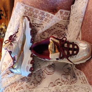 D'Lites by Skechers size 7.5